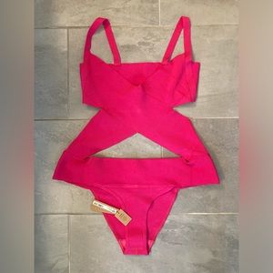 SKIMS NWT Knit Swim Monokini in Magenta Women’s 3X